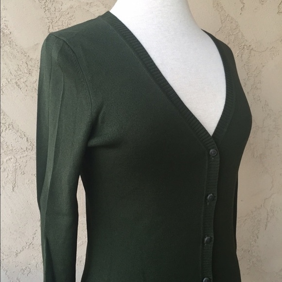 •LOFT (Ann Taylor)• Cardigan - Picture 2 of 4